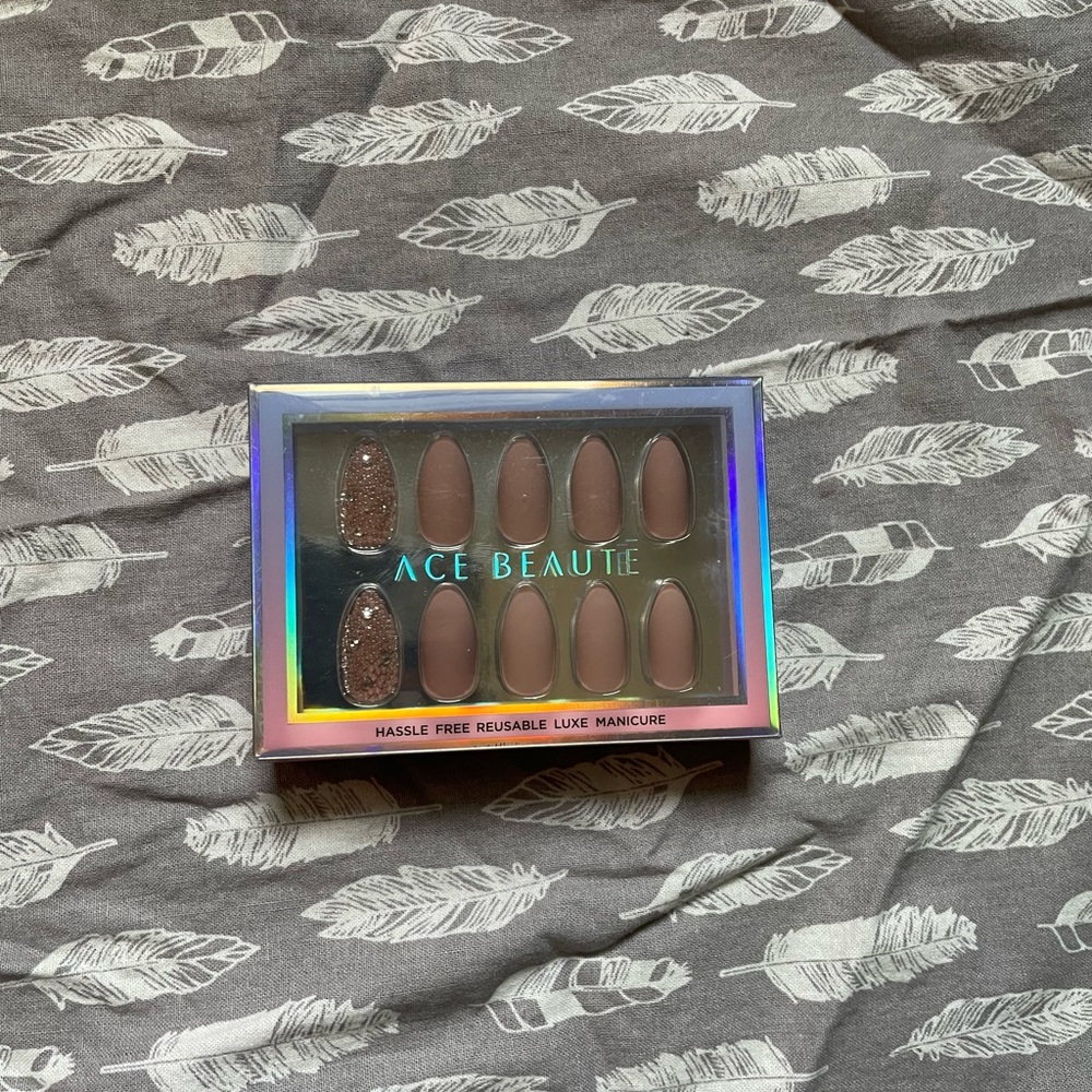 Ace Beaute Press on Nails